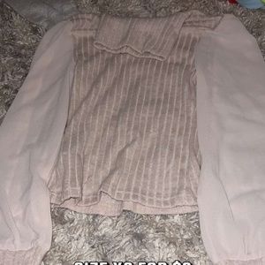 Turtle neck with mesh sleeves